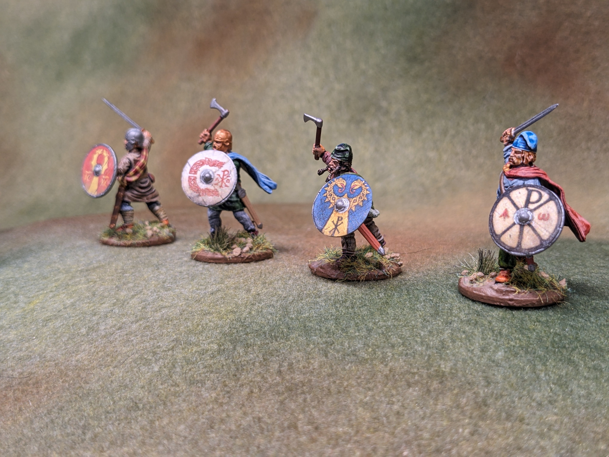 Arthurian Unarmored Infantry blades left side